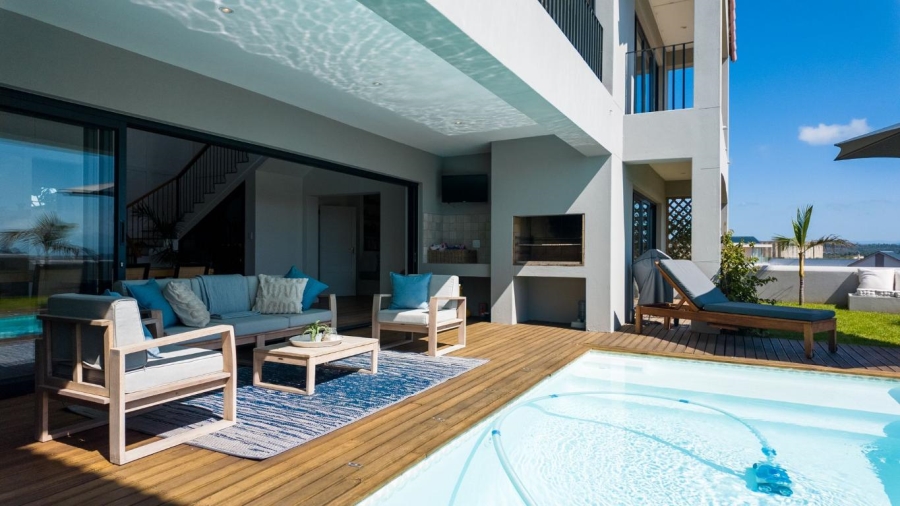 6 Bedroom Property for Sale in Whale Rock Heights Western Cape